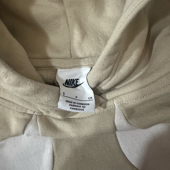 Nike Tracksuit - Picture 3 of 4